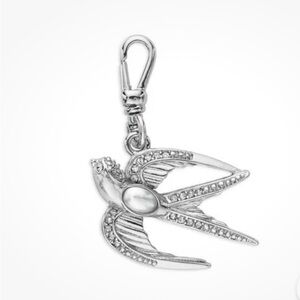 Chloe + Isabel Tresors Take Flight Charm